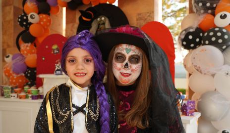  Sofía García y Carolina Herrán.