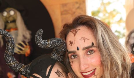  Daniela y Ángeles Labastida.