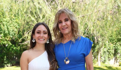  Lucía Díaz y Martha Elena de Díaz de León.