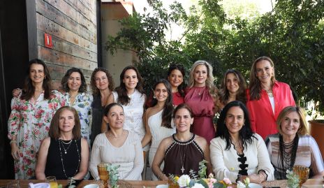  Mónica Galarza, Sofía Valle, Guille Guerra, Lucía Oropeza, Lucía Díaz, Chelito Padrón, Paty Annette Ruiz, Martha Chalita, Maricarmen Ayala, Miriam González, Claudia Quintero, Susana Jonguitud, Marcela de la Maza y Silvia Aguilar.