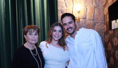  Ángeles Martí, Paulina Estrada y Luis Miguel Cabral.