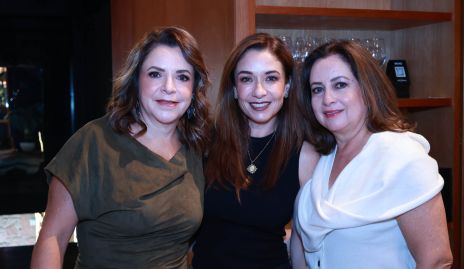  Marisol, Adriana y Lilian Dieguez.