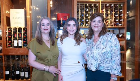  Gaby, Paulina y Mari Tere Estrada.
