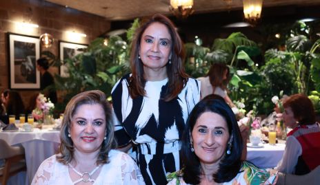 Ana Abud, Edith Salinas y Mari Carmen Escobedo.