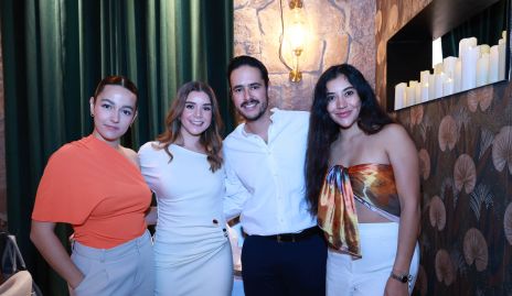  Beatriz Guzón, Paulina Estrada, Luis Miguel Cabral y Mariana Armendáriz.
