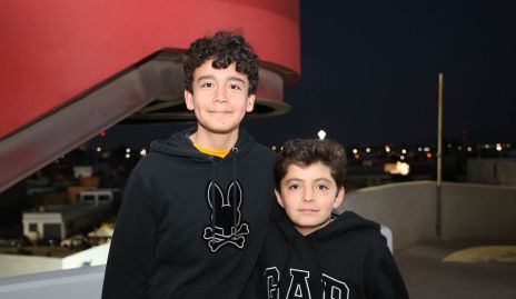  Patricio Hernández y Bernardo Meade.