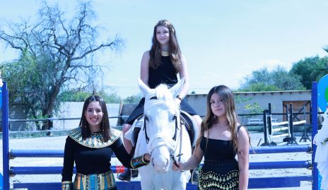  Nicole, Anaisa y Ana.