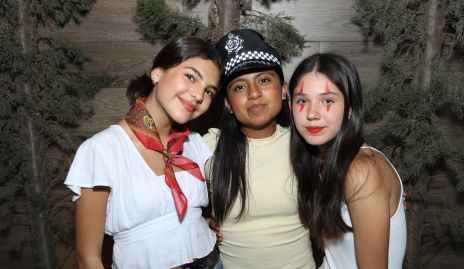  Sofía Abella, Isa Lozano y Renata Preciado.