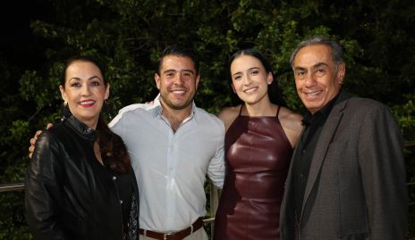 Silvia Medrano, Mauricio Martínez, María José Zacarías y Gerardo Chevaile.