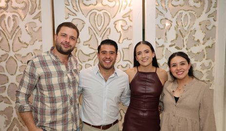  Juan Francisco Pinoncelli, Mauricio Martínez, María José Zacarías y Mariela Pérez.