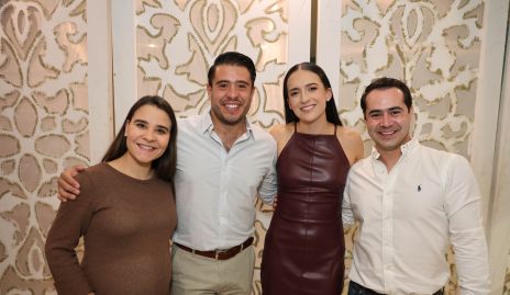  Sofía Torre, Mauricio Martínez, María José Zacarías y Romel Fernández.