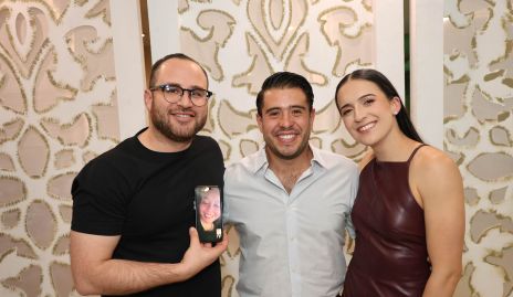  José Pablo Acosta, Mauricio Martínez, María José Zacarías y Andrea Barbosa.