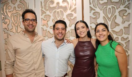  Juan Pablo Cabrera, Mauricio Martínez, María José Zacarías y Alejandra Rojas.