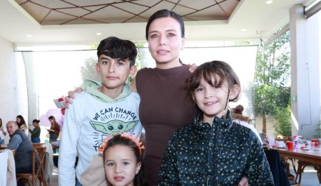  Julieta González, Luis Eugenio, Roberta y Ana Sofía Nava.