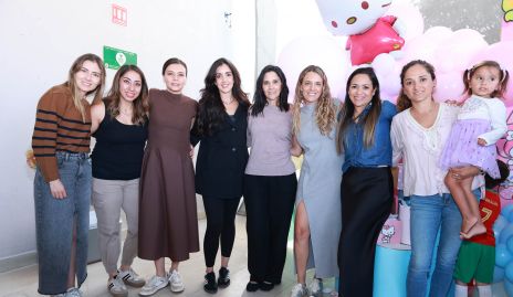  Elizabeth Treviño, Montse Macías, Eli Kury, Nayelli Zarur, Priscila González, Lucía Sánchez, Ale Rangel y Sofía.