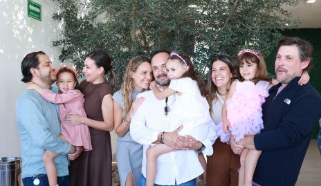  Arturo, Roberta, Julieta, Priscila, Eduardo, Emma, María José, Luisa y Diego.