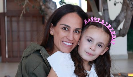  Gloria Leal y Emma Ramos.