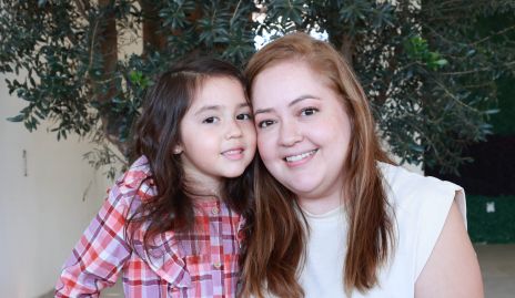  Bárbara Cisneros y Gaby Romano.