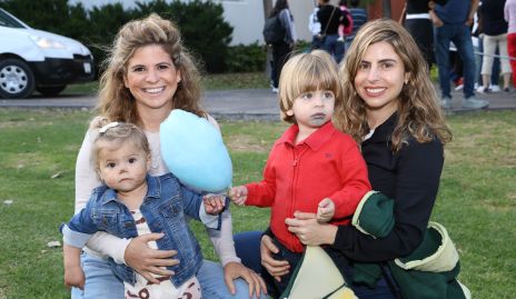  María José Díaz Dibildox, Mía Petersen, Jorge Meade e Iza Garza.