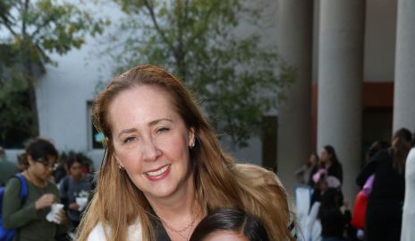  Isabel Guerec y Aline González .