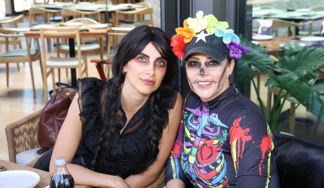  Lucía Galarza e Isabela Morales.