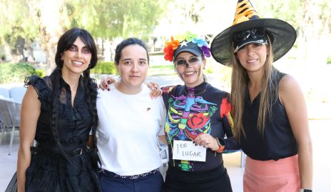 Lucía Galarza, Mariana Acebo, Isabela Morales y Daniela Delgado.