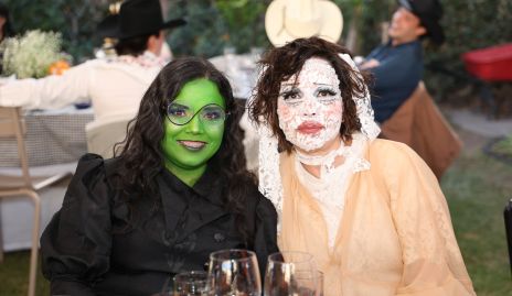  Marcela Puga y Alejandra Martínez.