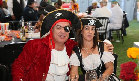  Antonio Gutiérrez y Alejandra Ávila.