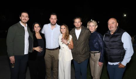  Diego Lozano, Marcela Shekaibán, Pato Lozano, Lucila Andrade, José Antonio Lozano, Güera Valle y Toño Lozano.