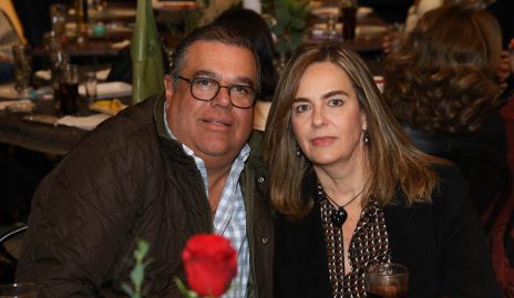  Carlos Esparza y Paty González.