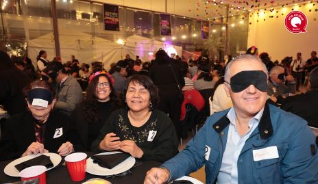  Lucía Konishi, Carmen y Mauricio.