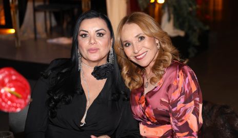  Sagrario Malpica y Aurora Medrano.