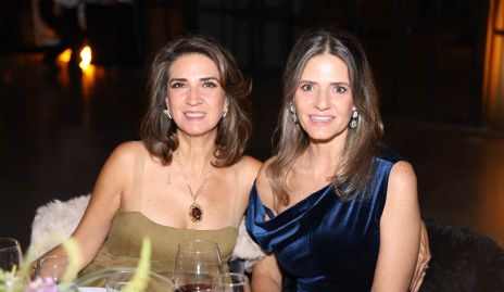  Lourdes Velázquez y Rosy Rodríguez.
