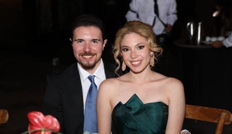  Kurt Schonherr Naya y Paola Flores.