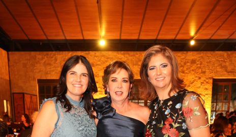  Guille Meade, Ana Hunter y Lourdes Leiva.
