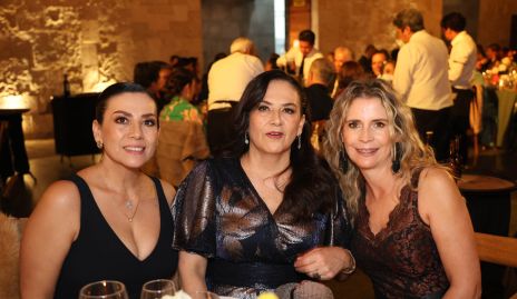  Yolanda Morales, Bárbara Morales y Paty García.
