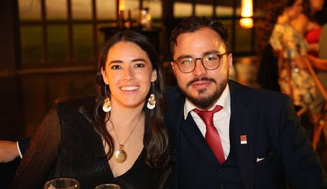  Elizabeth González y Francisco Cadena.