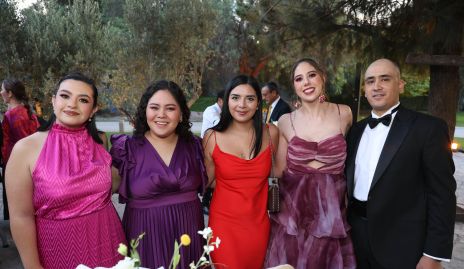  María García, Pamela Moreno, Nuria Sauto, Ana Morales y Fernando.