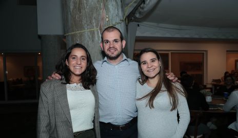  María Lavín, Elías Abud y Sofía Torre.