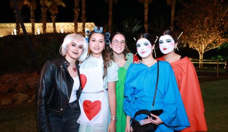  Macarena Fernández, Marijó Flores, Natalia Michel, Aitana Hernández e Isabela Zambrano.