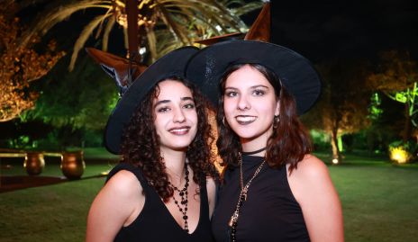  Lucrecia Abud y Daniela Galán.