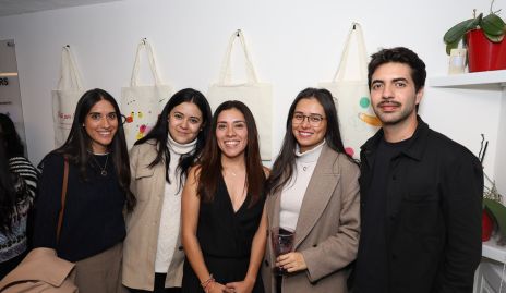  Melisa Flores, Fernanda Castro, Yolanda Aguilar, Pam González y Rodrigo Espinosa.