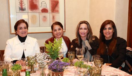  Sandra Estúa, Rebeca Córdova, Lucía Martínez y Vera Villarreal.
