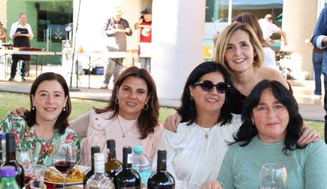  Ana Luisa Garza, Montse Abella, Cynthia Sánchez, Silvia Aguilar y María Maza.