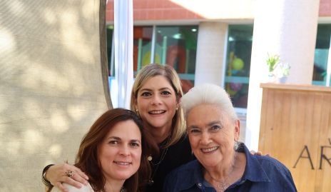  Patricia Huerta, Carla Verástegui y Lucía Aranda.