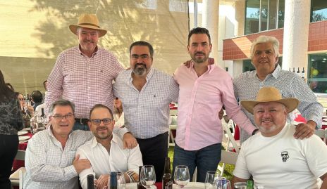 Juan Hernández, Juan José Leos, Wicho Ortuño, Gerardo Rodríguez, Luis Gerardo Ortuño, Saad Sarquis y Paco Armendáriz.