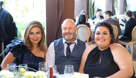  Nora Ortiz, Edgardo y Erika.