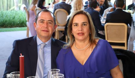  Alejandro y Maria Elena Fernández.