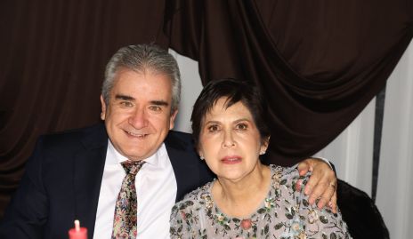  Carlos Martínez y Acela Luna.