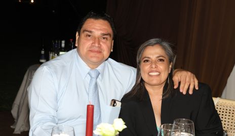  Marco Antonio Galindo y Gabriela Josefina.